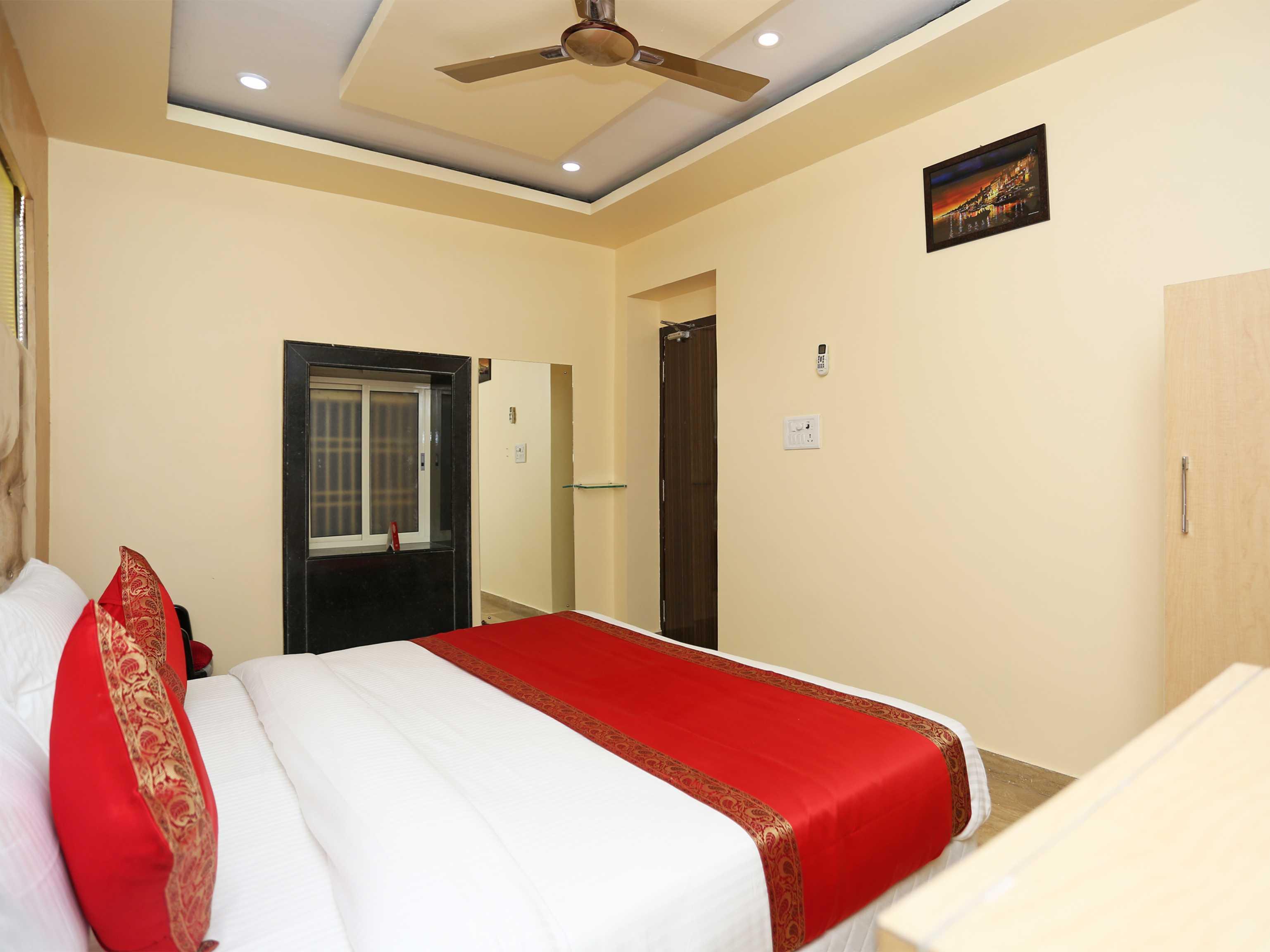 OYO 15530 Hotel G S Residency Varanasi Exterior foto