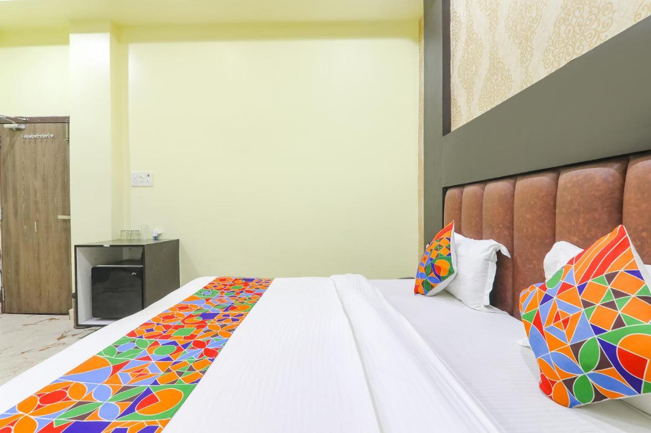 OYO 15530 Hotel G S Residency Varanasi Exterior foto